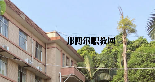 廣西工貿(mào)職業(yè)技術(shù)學(xué)校怎么樣、好不好