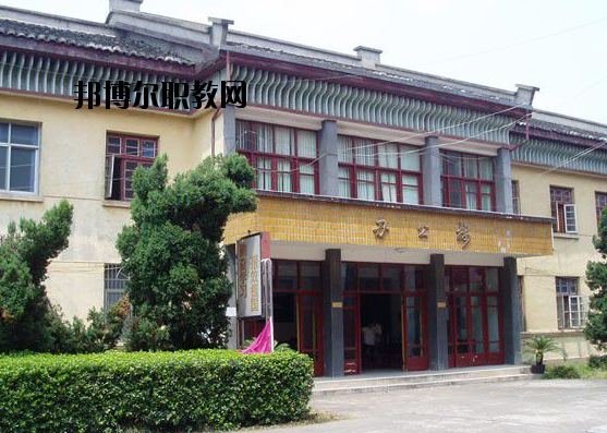江西撫州創(chuàng)新學(xué)校怎么樣、好不好