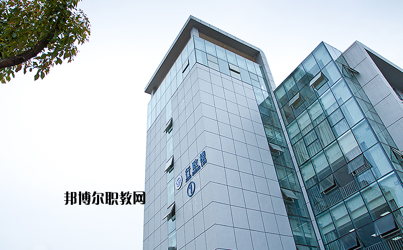 武漢第一職業(yè)教育中心網站網址