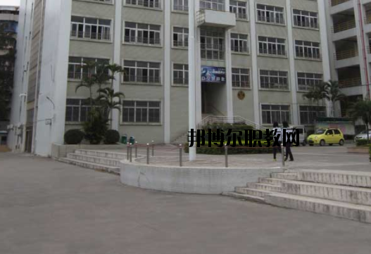 汕頭林百欣科技中專學(xué)校2020年報名條件、招生要求、招生對象