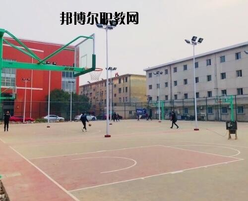 新鄉(xiāng)工業(yè)學校怎么樣、好不好