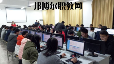 蘭州財(cái)稅學(xué)校2020年學(xué)費(fèi)、收費(fèi)多少