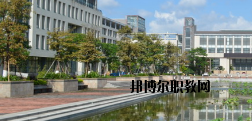 佛山高明區(qū)職業(yè)技術(shù)學(xué)校2020年報(bào)名條件、招生要求、招生對(duì)象