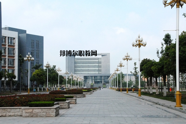 鹽城師范學(xué)院怎么樣、好不好