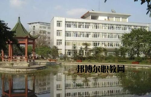 宜賓商業(yè)職業(yè)中等專業(yè)學(xué)校2020年報名條件、招生要求、招生對象