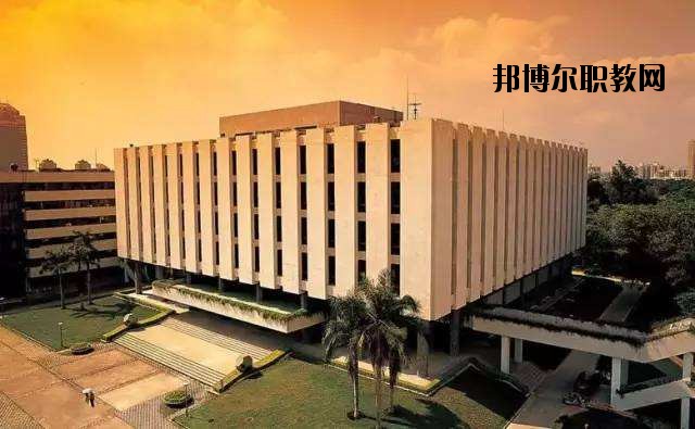 安陸深藍(lán)電子工業(yè)技術(shù)學(xué)校2020年招生辦聯(lián)系電話(huà)