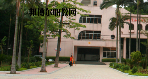 廣州建筑工程職業(yè)學校2020年報名條件、招生要求、招生對象