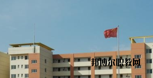 承德華中管理中專學校2020年報名條件、招生要求、招生對象 