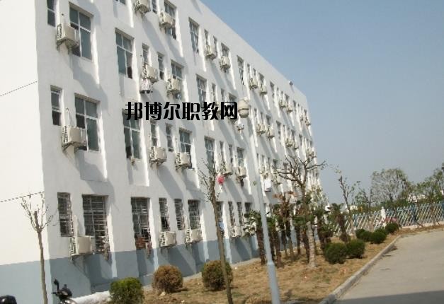 荊門(mén)現(xiàn)代學(xué)校2020年招生簡(jiǎn)章