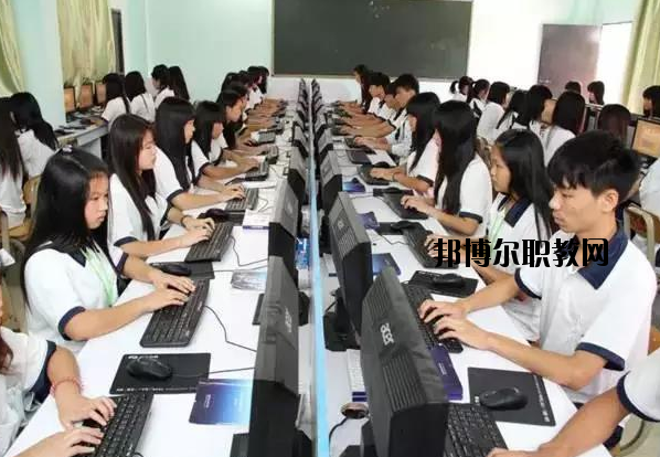 肇慶高要技工學校2020年報名條件、招生要求、招生對象