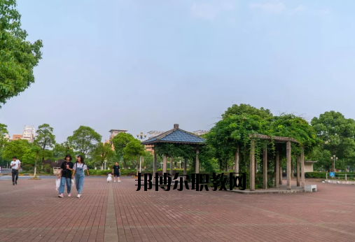 新余新興產業(yè)工程學校2020年招生辦聯(lián)系電話