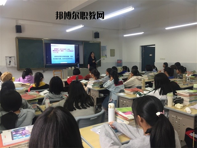 江西景德鎮(zhèn)機電工程學校2020年報名條件、招生要求、招生對象 