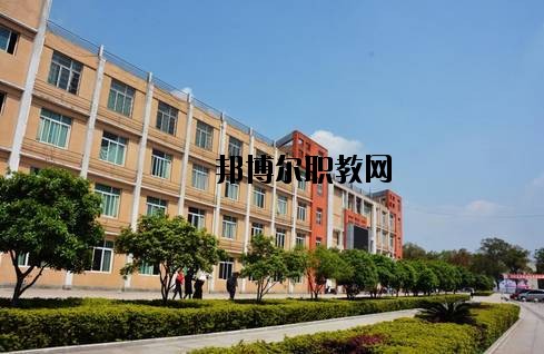 宜賓遠(yuǎn)大職業(yè)技術(shù)學(xué)校2020年報(bào)名條件、招生要求、招生對(duì)象