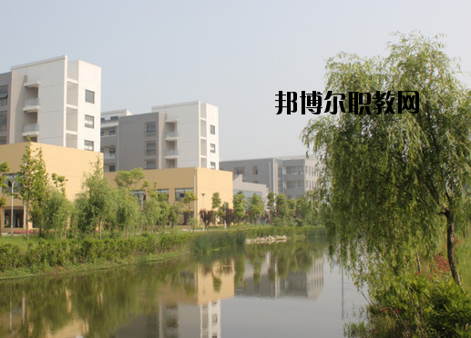 蕪湖師范學校2020年報名條件、招生要求、招生對象