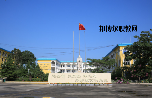 鄭州外資企業(yè)管理中等專業(yè)學(xué)校2021年報(bào)名條件、招生要求、招生對(duì)象
