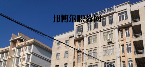 梧州服裝職業(yè)技術(shù)學(xué)校2020年報名條件、招生要求、招生對象 