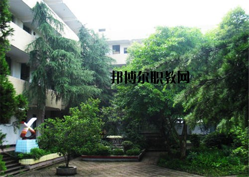 內(nèi)江求是職業(yè)技術(shù)學校怎么樣、好不好