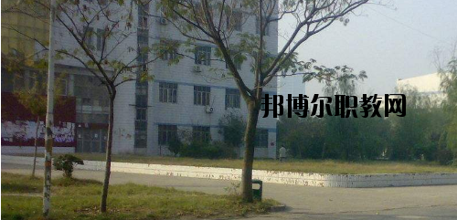 河南技工學(xué)校2021年報(bào)名條件、招生要求、招生對(duì)象