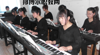 鄭州城鐵交通中等專業(yè)學(xué)校