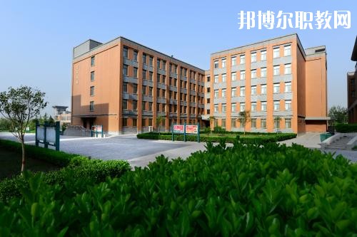 新都衛(wèi)生職業(yè)學(xué)校2020年報名條件、招生要求、招生對象