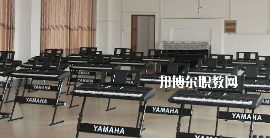 忻城職業(yè)技術(shù)學(xué)校2020年報名條件、招生要求、招生對象