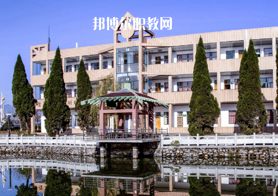 蕪湖機械工程學(xué)校2020年報名條件、招生要求、招生對象