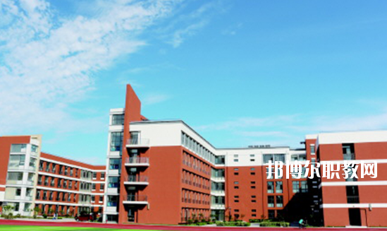 湛江湛港職業(yè)技術學校怎么樣、好不好