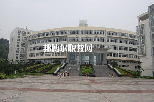 四川建筑技工學(xué)校2020年報(bào)名條件、招生要求、招生對象