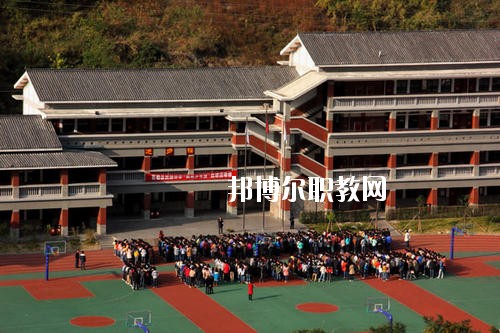四川石棉職業(yè)高級中學(xué)怎么樣、好不好