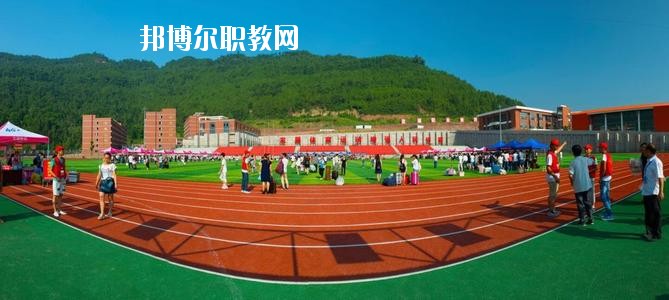 通江縣職業(yè)高級中學(xué)2020年報名條件、招生要求、招生對象