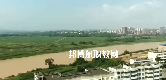 寧明縣職業(yè)技術(shù)學(xué)校2020年招生辦聯(lián)系電話(huà)