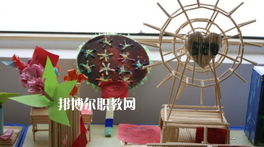 古浪縣大靖職業(yè)技術(shù)教育中心2020年學費、收費多少