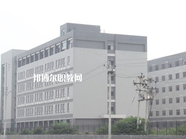 河南女子職業(yè)學(xué)院中專部2021年學(xué)費(fèi)、收費(fèi)多少