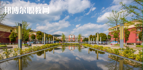 貴陽(yáng)幼兒師范高等?？茖W(xué)校(中職部)2020年招生辦聯(lián)系電話