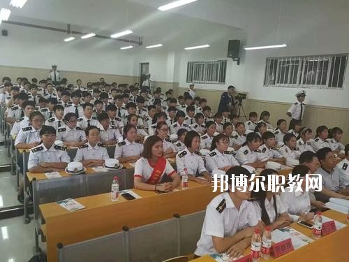 河南省經(jīng)濟(jì)技術(shù)中等職業(yè)學(xué)校2021年報(bào)名條件、招生要求、招生對(duì)象