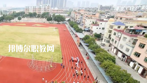 佛山順德區(qū)容桂職業(yè)技術(shù)學校2020年學費、收費多少
