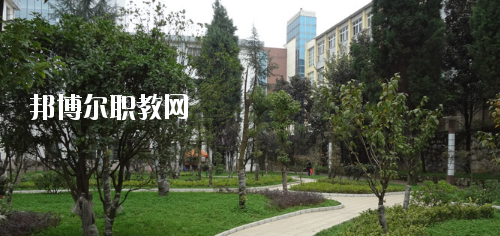 貴陽白云區(qū)職業(yè)技術(shù)學(xué)校2020年報名條件、招生要求、招生對象