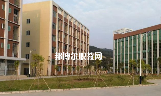 龍門縣職業(yè)技術(shù)學(xué)校2020年報(bào)名條件、招生要求、招生對(duì)象