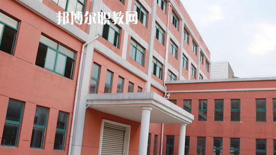 南昌工業(yè)技工學(xué)校2020年報名條件、招生要求、招生對象
