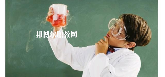 四川2020年中專(zhuān)幼師學(xué)?？梢钥即髮?zhuān)嗎