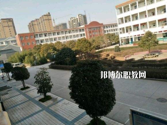 沁陽(yáng)市職業(yè)教育中心學(xué)校2021年報(bào)名條件、招生要求、招生對(duì)象