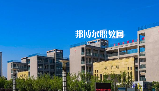 皖江職業(yè)教育中心學(xué)校2020年報(bào)名條件、招生要求、招生對(duì)象
