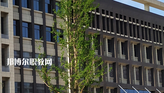 安徽天柱山旅游學(xué)校2021年報名條件、招生要求、招生對象