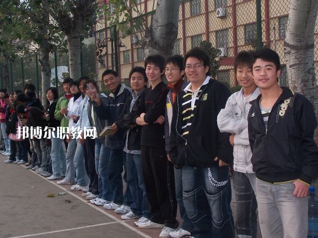 濮陽市油田職業(yè)中等專業(yè)學(xué)校怎么樣、好不好