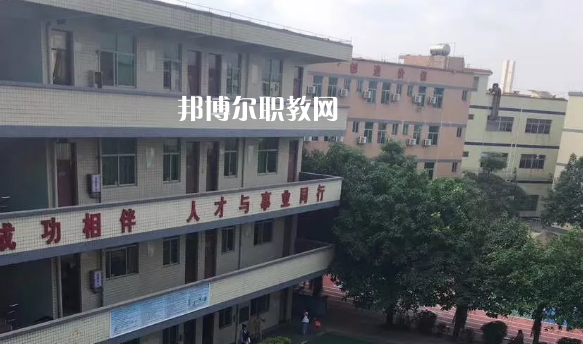 廣東領(lǐng)才技工學(xué)校2021年報名條件、招生要求、招生對象