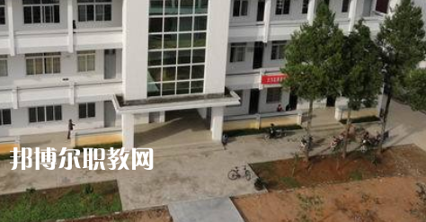 黟縣職業(yè)學(xué)校2021年報(bào)名條件、招生要求、招生對象 