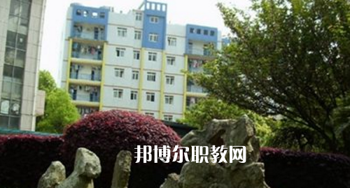 都勻市中等職業(yè)技術(shù)學(xué)校2021年報(bào)名條件、招生要求、招生對象