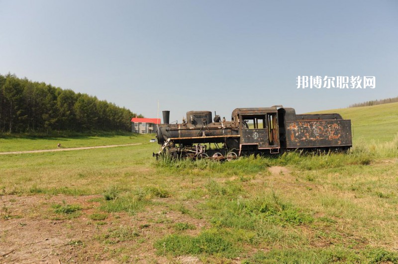 廣西2021年鐵路學(xué)校多少錢(qián)
