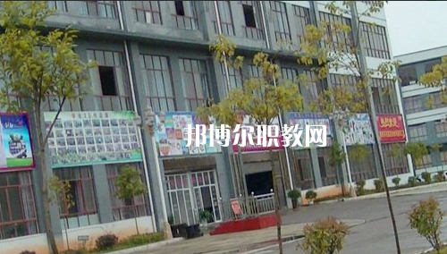 黔西南州英才職業(yè)技術(shù)學校2021年報名條件、招生要求、招生對象