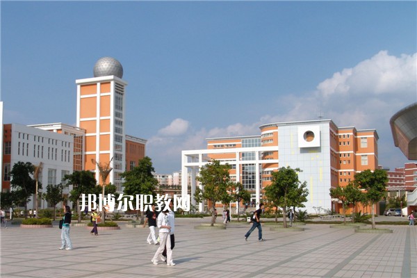 蒙自職業(yè)高級(jí)中學(xué)2021年報(bào)名條件、招生要求、招生對(duì)象